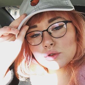 Meet your Posher, Brook